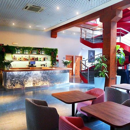 Hotel Fabrik Уманес-де-Мадрид Экстерьер фото