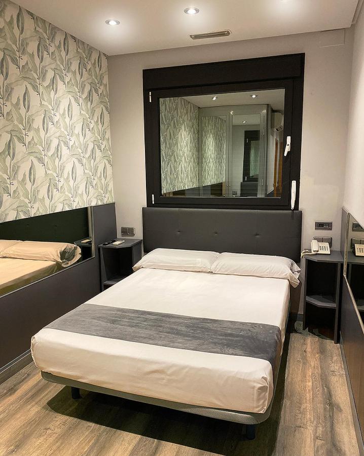 Hotel Fabrik Уманес-де-Мадрид Экстерьер фото